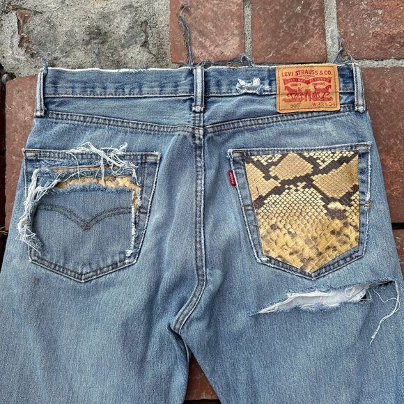 Levi’s 505 Distressed Blue Jeans W31 L34 Raw Hem Snakeskin Patch Vintage Style - Picture 5 of 6